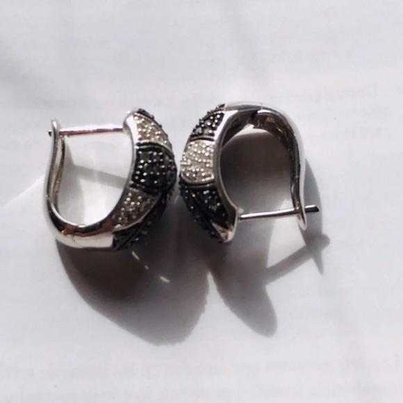 NWOT 1.00 CTW GENUINE DIAMOND SEMI HOOP EARRINGS - Picture 7 of 15